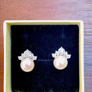Pearl Earrings with Diamond Crown
